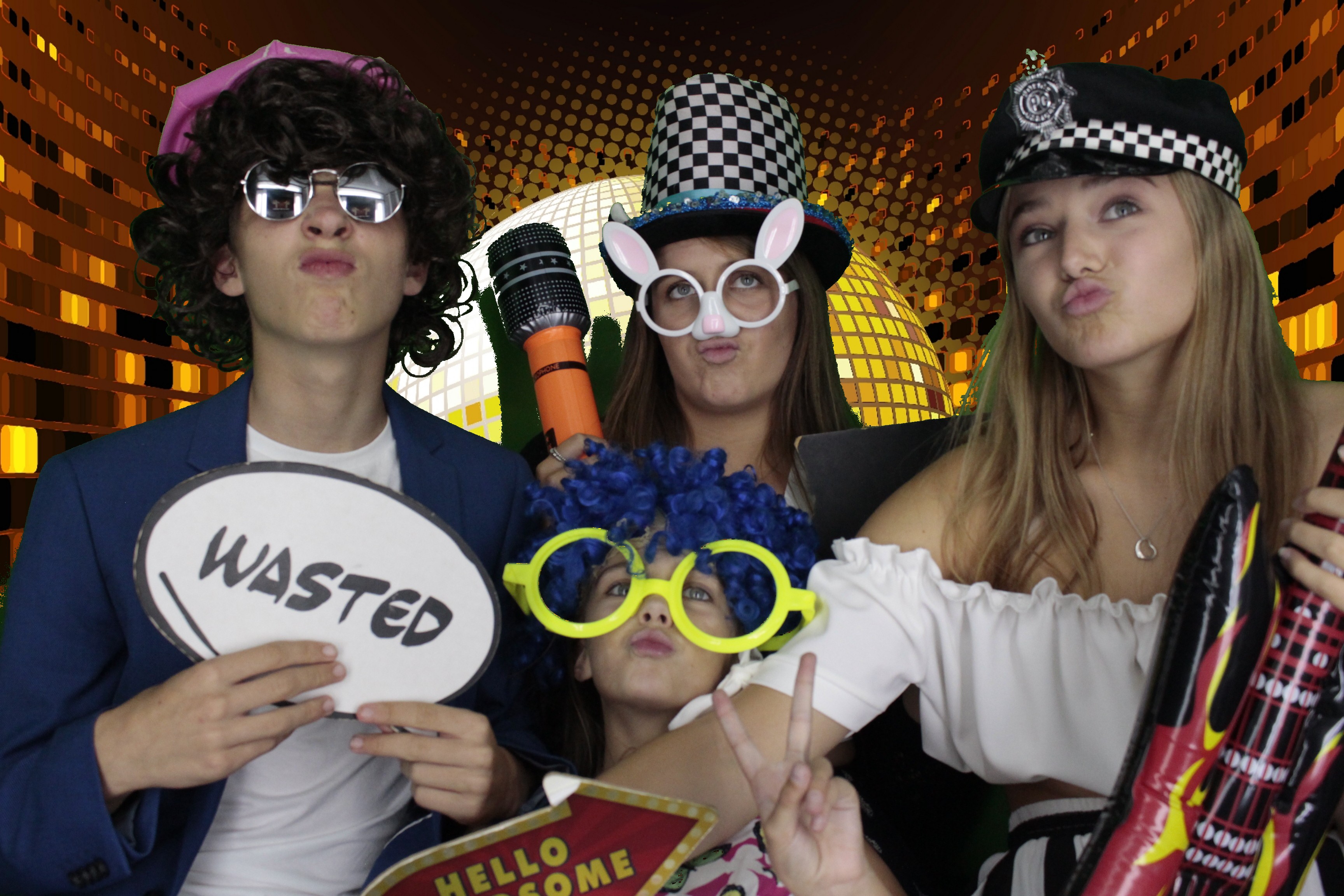 Mr & Mrs Brooks | View more photos from the event at gallery.myphotoboothexperience.co.uk/u/MyPhotoBoothExperienceLtd/Mr-Mrs-Brooks